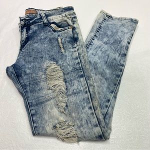 LAVO Sz 9/10 very distressed denim jeans Preowned women's juniors